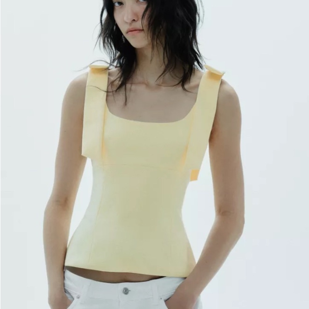 Elegant Yellow Sleeveless Top